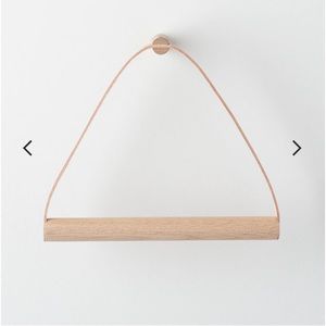 Schoolhouse Oak & Leather towel loop